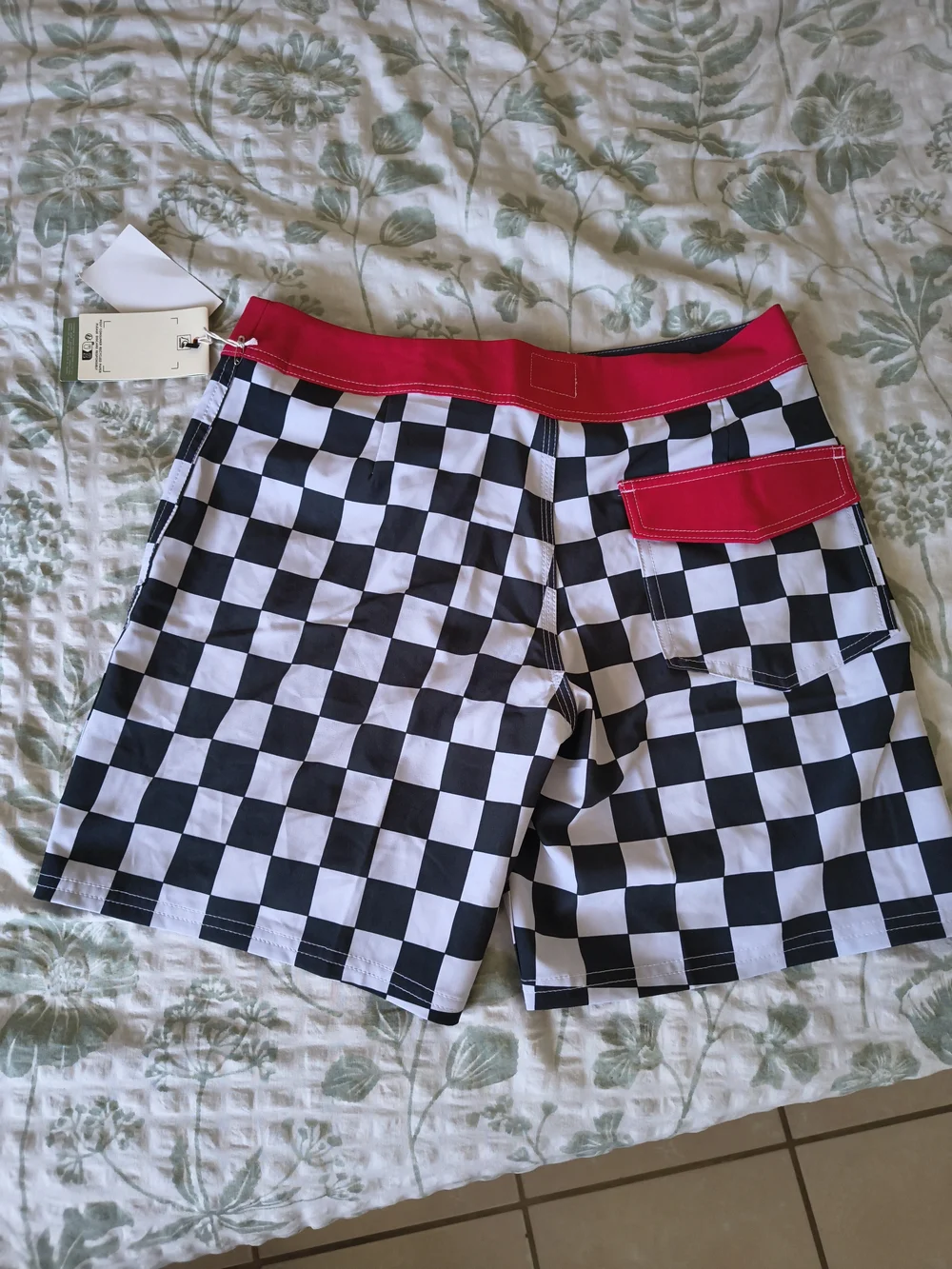 Quiksilver Checkerboard Board Shorts NWT Size 28 Black White Checkered Surf Swim